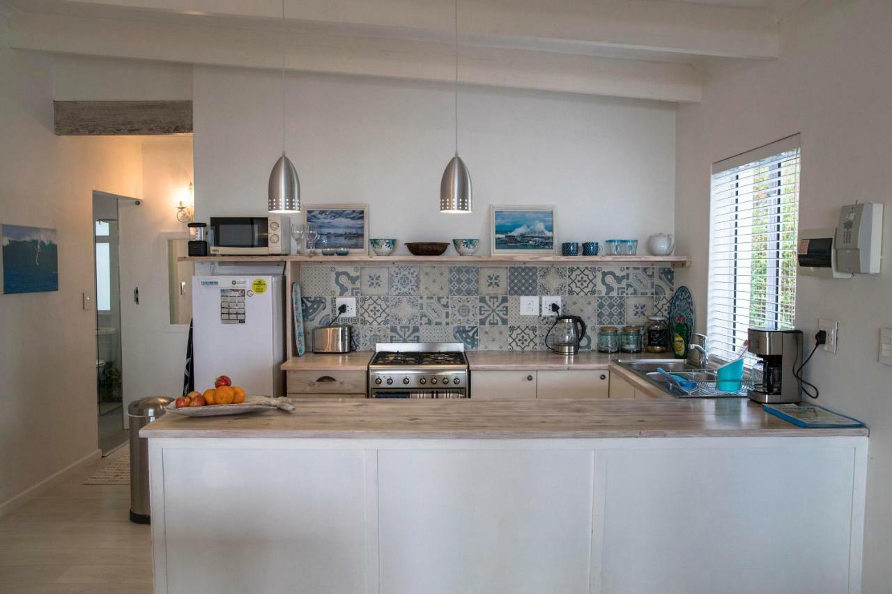 Palm Villa Cottage Кометджи Екстериор снимка